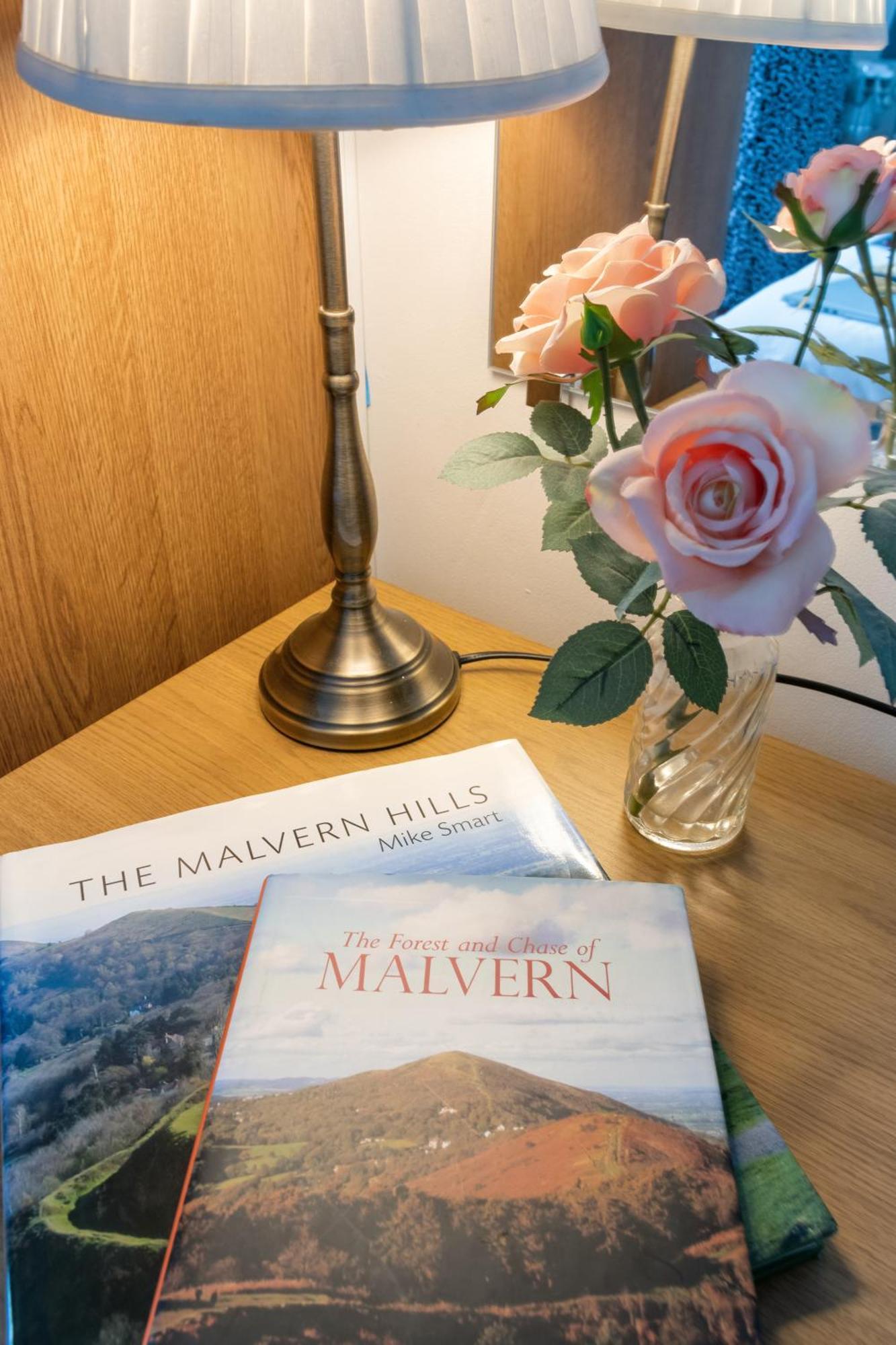 Elegant Malvhina Retreat On The Malvern Hills Great Malvern Exteriör bild